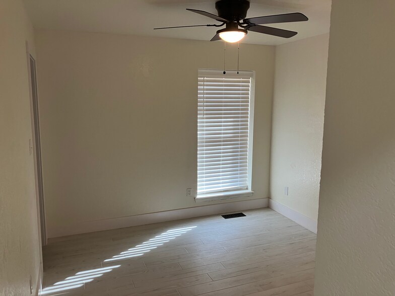 2nd Bedroom - 3221 Cove Hollow Ct