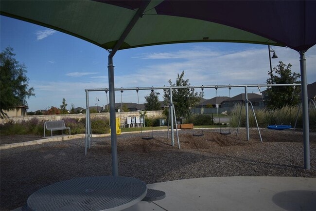 Building Photo - 132 Andele Way