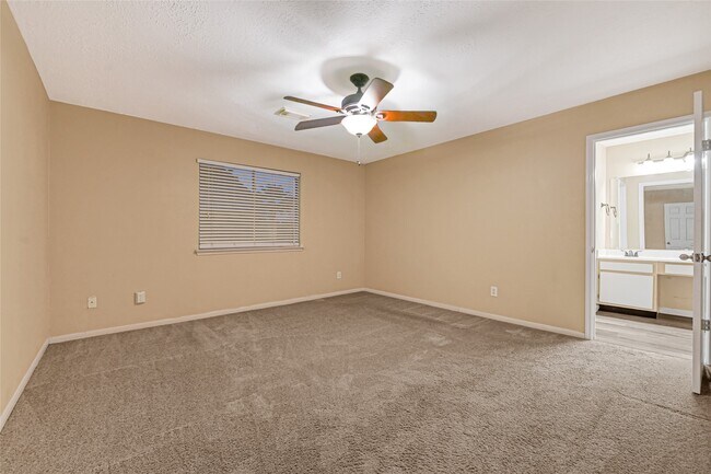 Building Photo - 4803 Drew Forest Ln