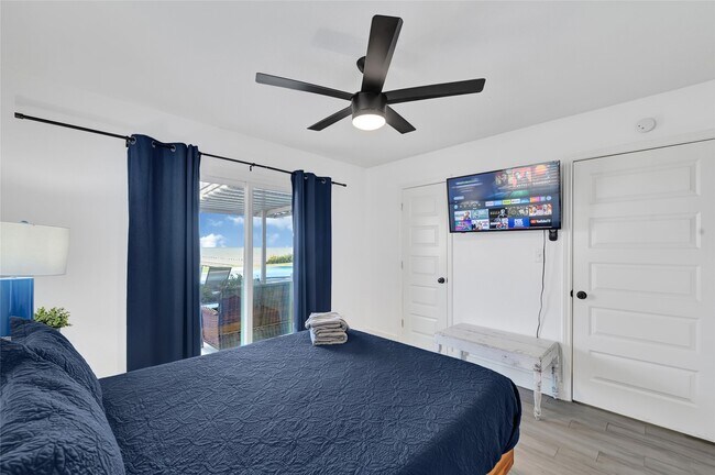 Building Photo - 8010 Ocean Dr