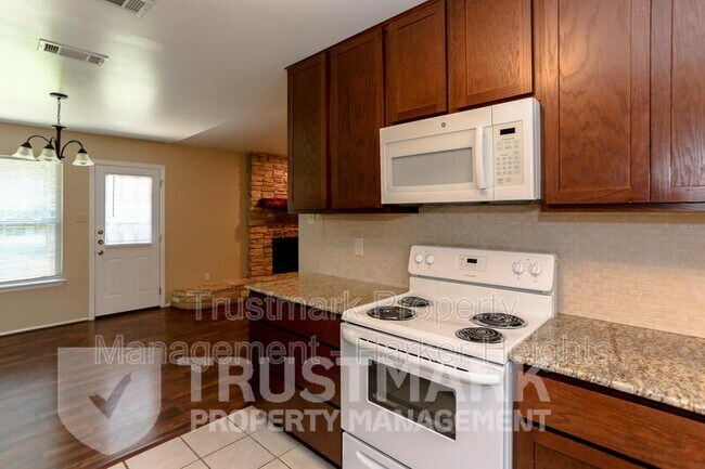 Building Photo - 1230 Preswick Cir