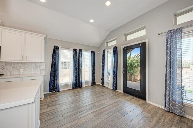 Building Photo - 12120 Mossygate Trl