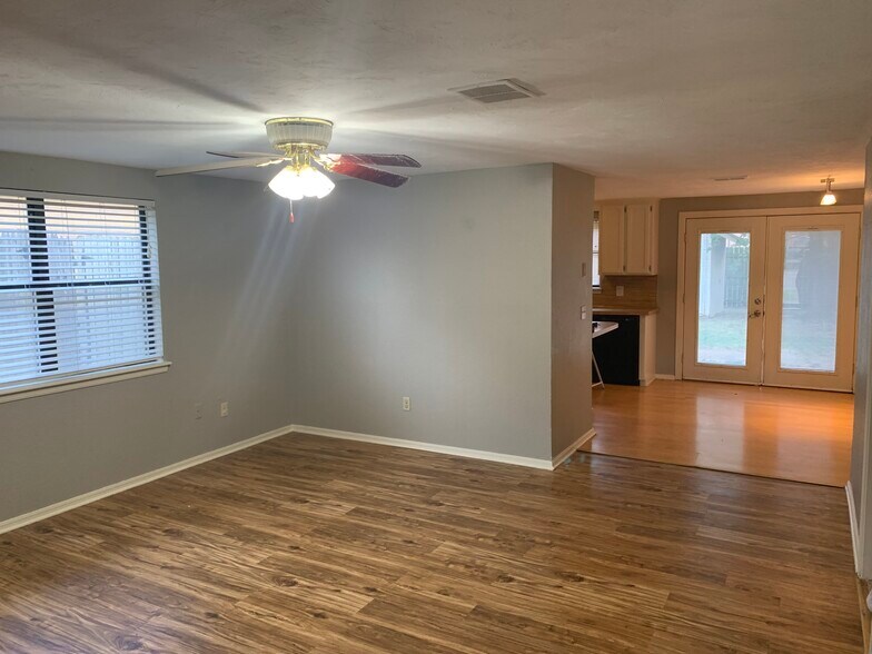 Building Photo - 12500 SW 2nd St