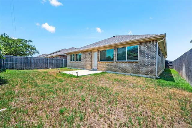 Building Photo - 12001 Rustling Oaks Dr