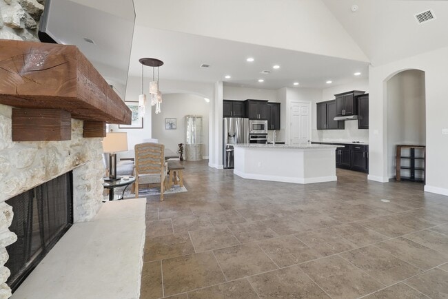 Building Photo - 108 Gemstone