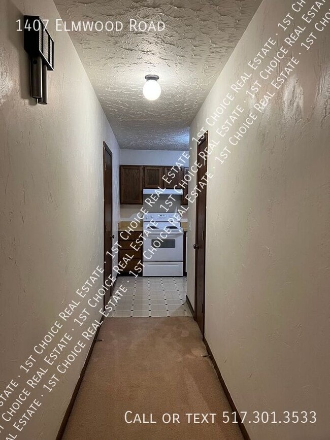Building Photo - 1407 Elmwood Rd