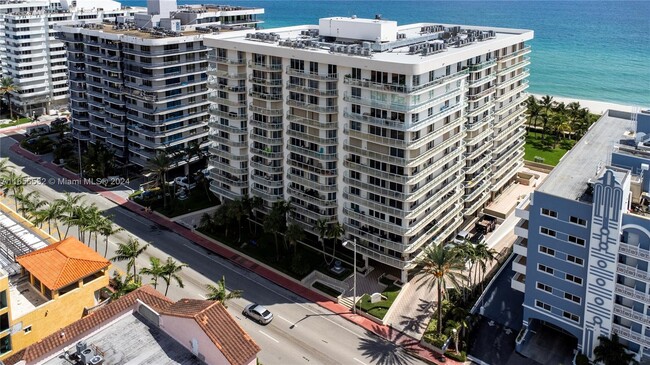 Building Photo - 8855 Collins Ave