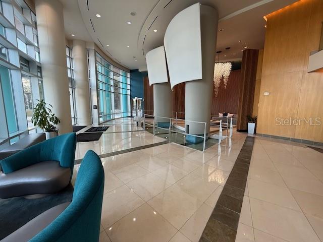 Building Photo - 322 E Central Blvd