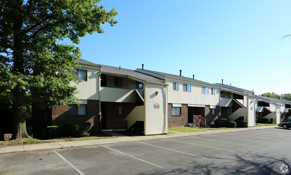 Hidden Creek Apartments 4800 Hall Rd Columbus OH 43228 Apartment Finder