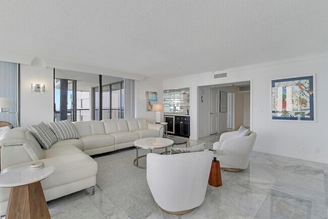 Building Photo - 5380 N Ocean Dr