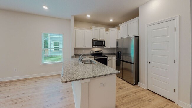 Building Photo - 3 bed 2.5 bathroom townhome in Santa Rosa Beach