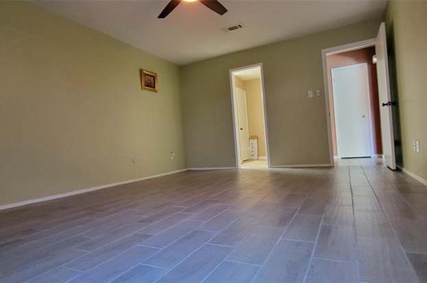 Building Photo - 6604 Montauk Dr