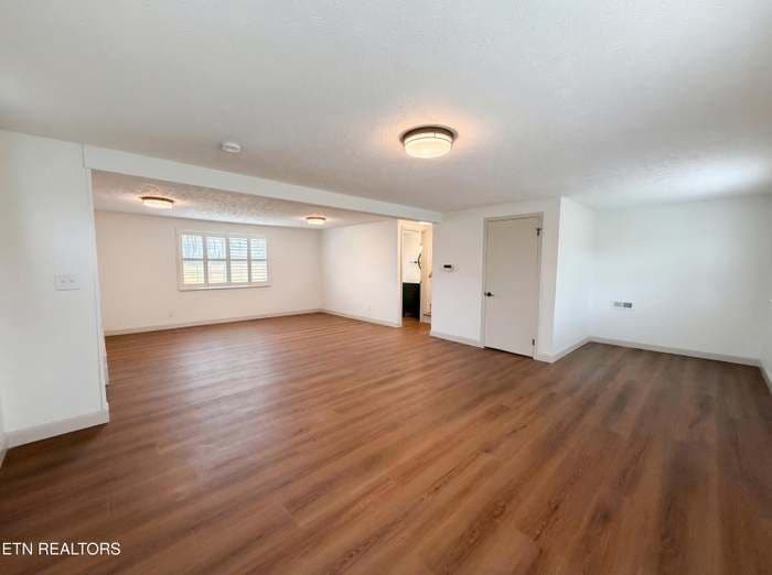 Building Photo - 8717 Kildare Dr NW