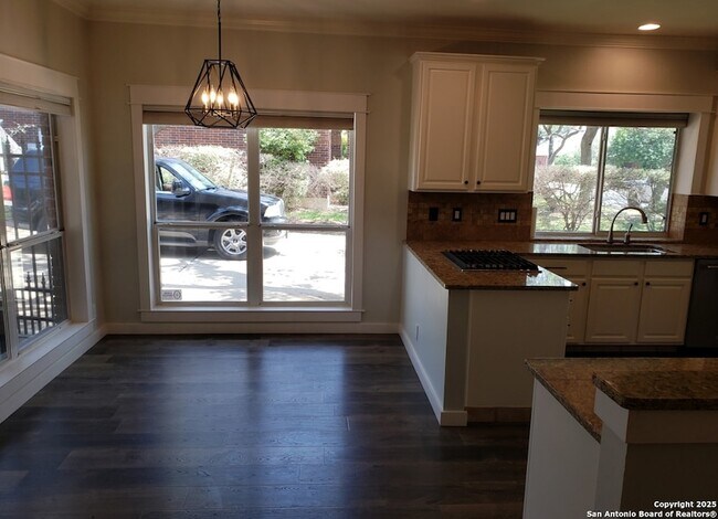 Building Photo - 4111 Antlers Lodge Rd