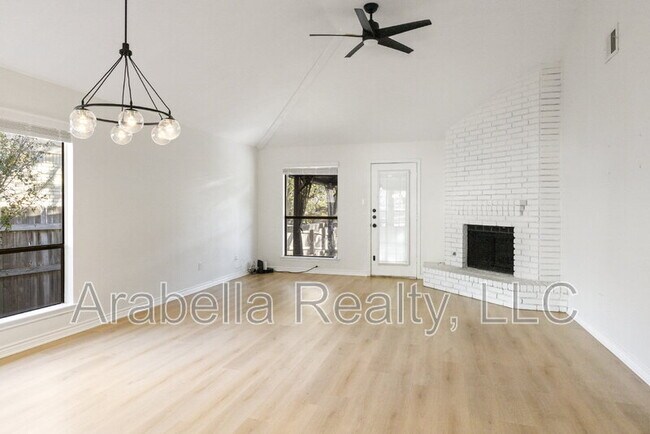 Building Photo - 8554 Timber Lodge