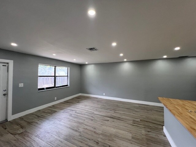 Building Photo - 5415 NW 22nd St