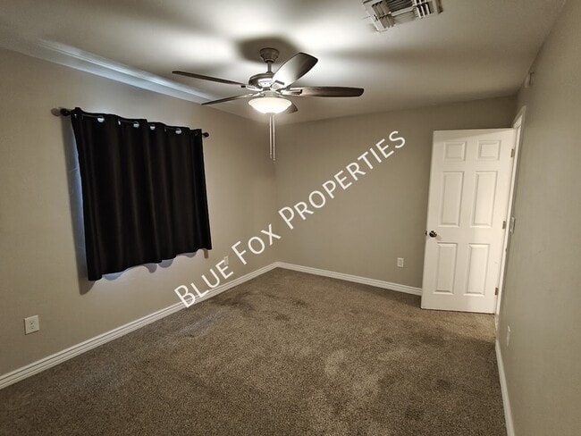Building Photo - 619 S Highland Ave
