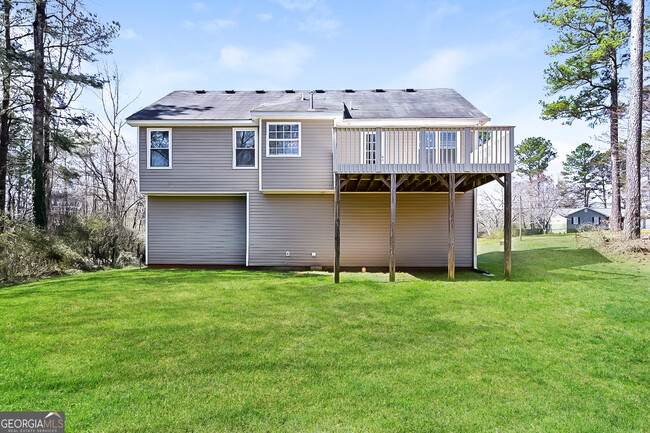 Building Photo - 117 Farmbrook Trail