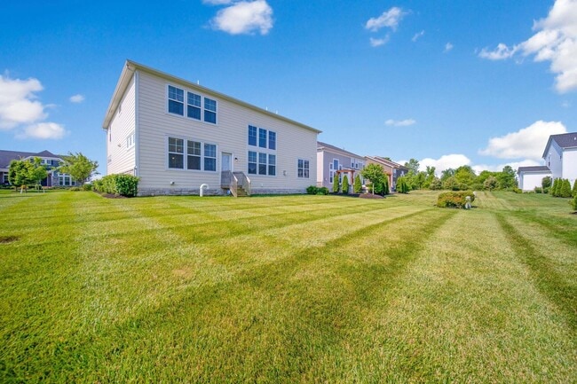 Building Photo - 10339 Ivy Chase