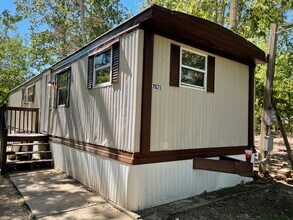 Building Photo - Serene 2 Bedroom Home FOR RENT in Laurel Lakes $1465