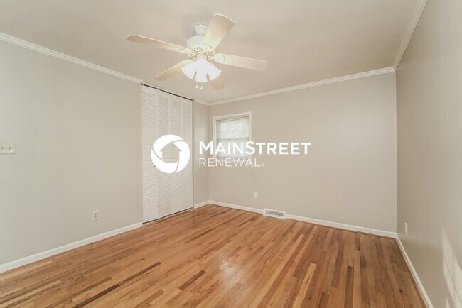 Building Photo - 3 Bedroom Pet-Friendly Home in Gastonia, NC with Main Street Renewal