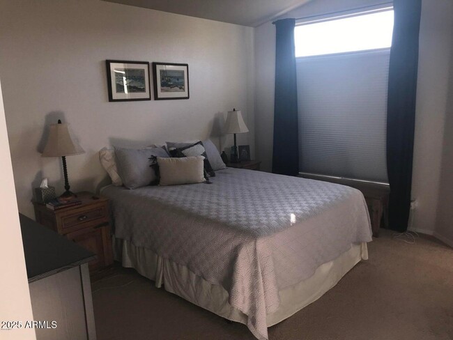 Building Photo - 2725 E Mine Creek Rd