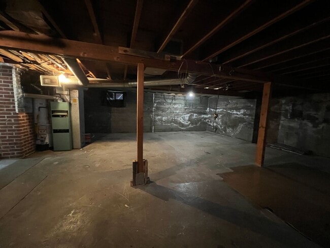 Building Photo - 1012 Pleasant Ave