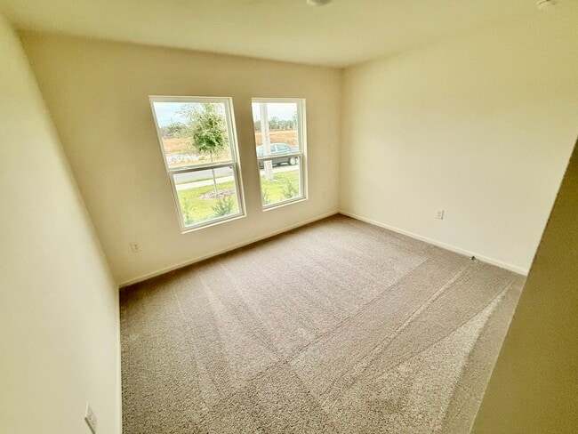 Building Photo - 2440 NW 22nd Ct