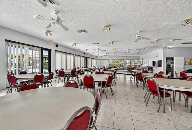 Building Photo - 7262 Golf Colony Ct