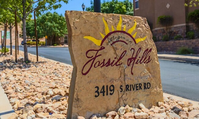 Building Photo - 3 Bedroom Townhome in The Cottages at Foss...