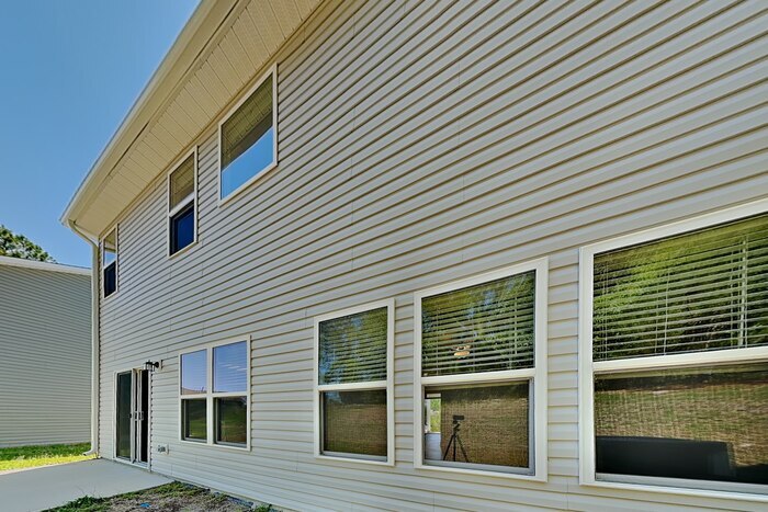 Building Photo - 3490 Landshire View Lane