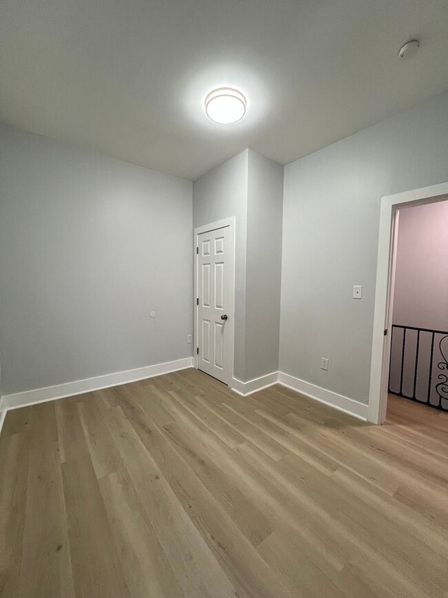 Building Photo - Renovated 3BR/1.5Bth House! Section 8 ONLY!!