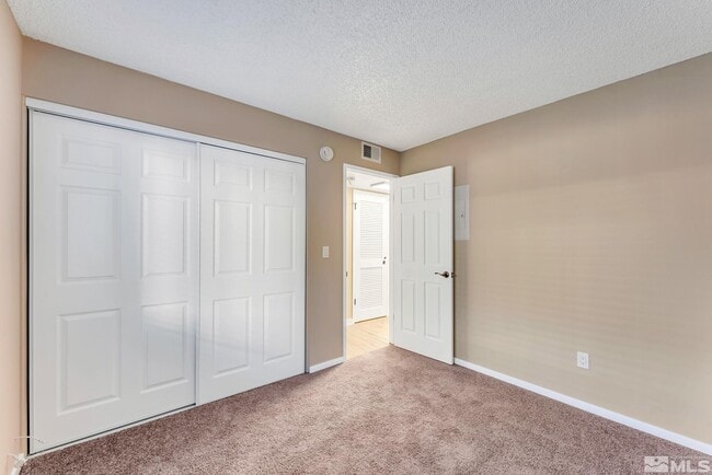 Building Photo - 536 Nichols Blvd