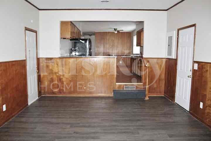 Building Photo - 5750 Wallingwood Dr