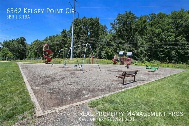 Building Photo - 6562 Kelsey Point Cir