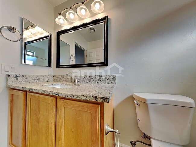 Building Photo - 786 W Cholla Crest Dr