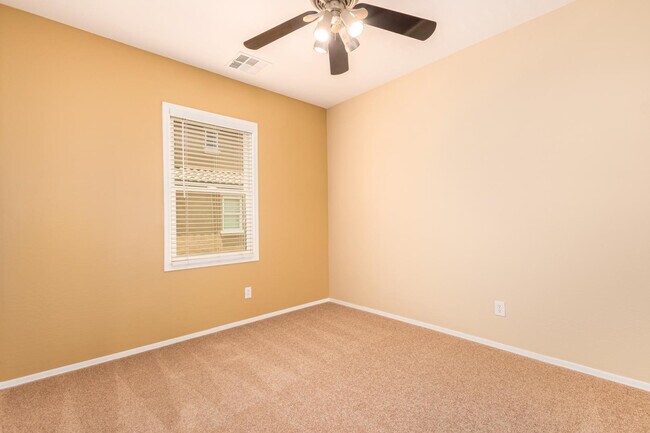 Building Photo - 5708 S 21st Terrace