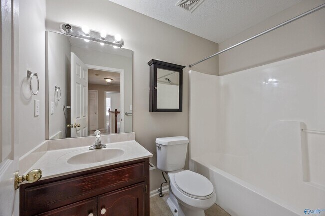 Building Photo - 115 Medicine Bend Ct