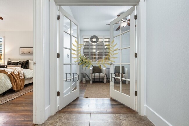 Building Photo - 1632 N Broadbent Ln