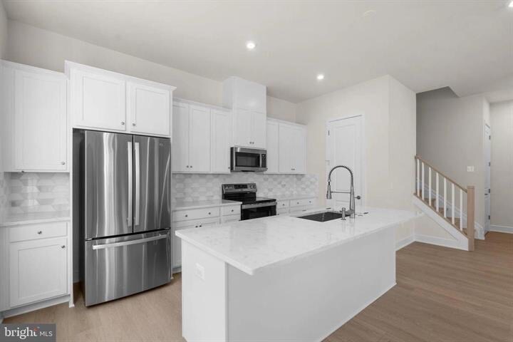 Building Photo - 41901 Hogan Forest Ter