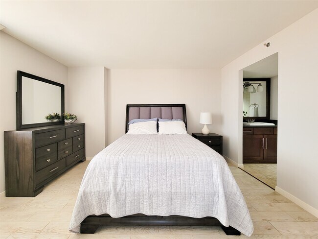 Building Photo - 3525 Sage Rd