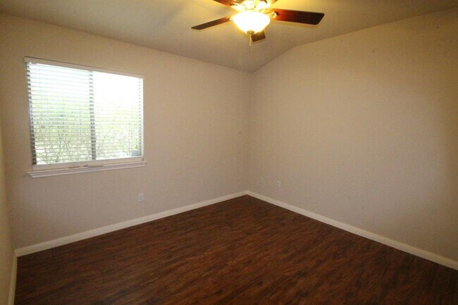Building Photo - 1600 Kingston Lacy Blvd