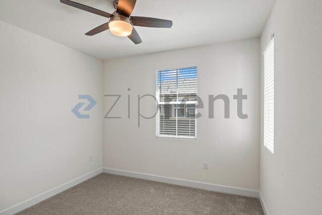 Building Photo - 109 Tranquil Ln