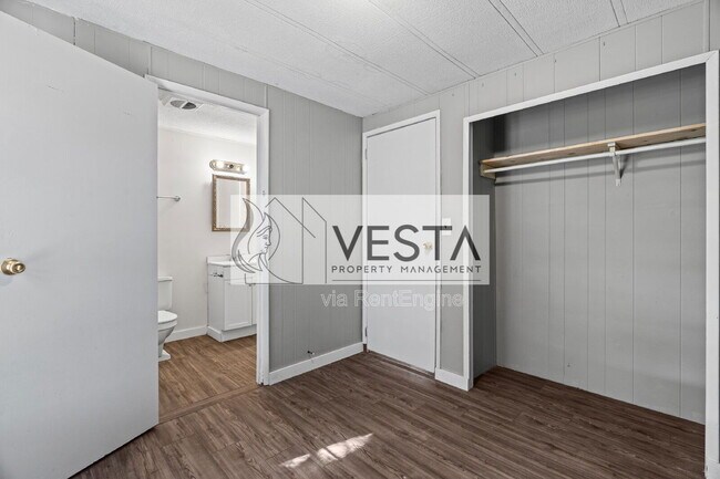 Building Photo - 442 Wickins Dr