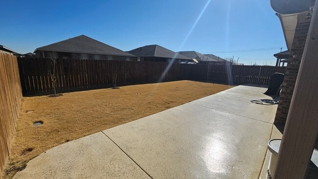 Building Photo - 6906 Brisco Rd