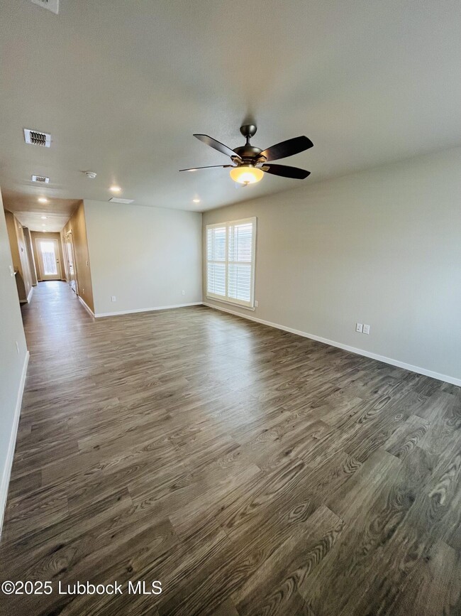 Building Photo - 14411 Avenue X