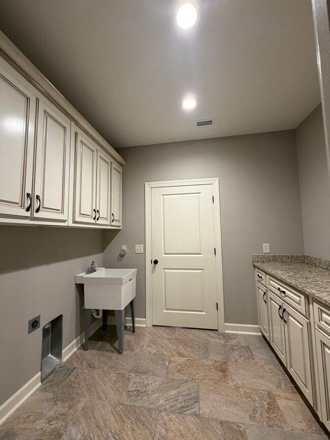 Building Photo - Maddison Subdivision