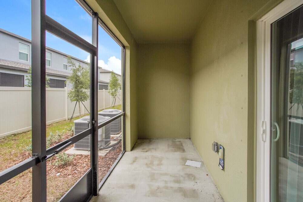 Building Photo - 2141 Great Sapphire Ln