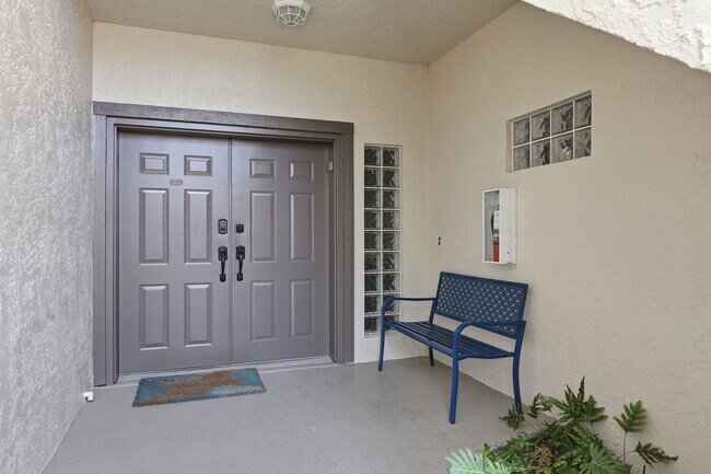 Building Photo - 26868 Wedgewood Dr