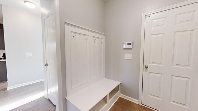 Building Photo - Beautiful 2 Story Home in W Richland